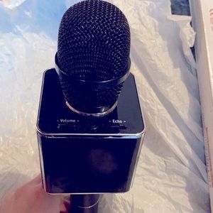 Sharper image Bluetooth speaker&microphone